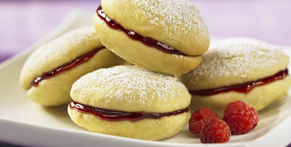 Raspberry Lemon Whoopie Pies